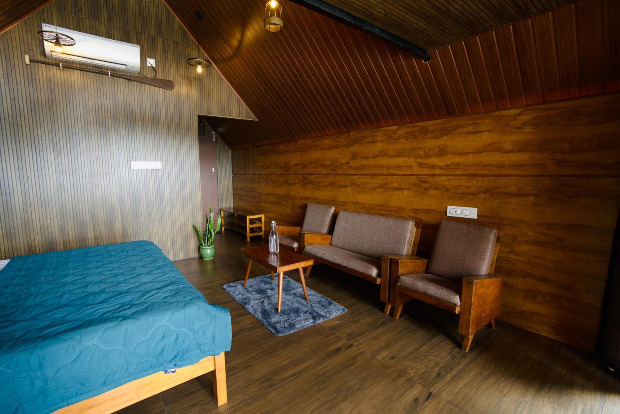 Tulsi Kayal Retreat Apartment Champakulam Bagian luar foto