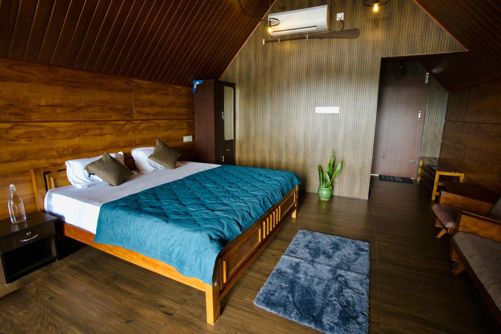 Tulsi Kayal Retreat Apartment Champakulam Bagian luar foto