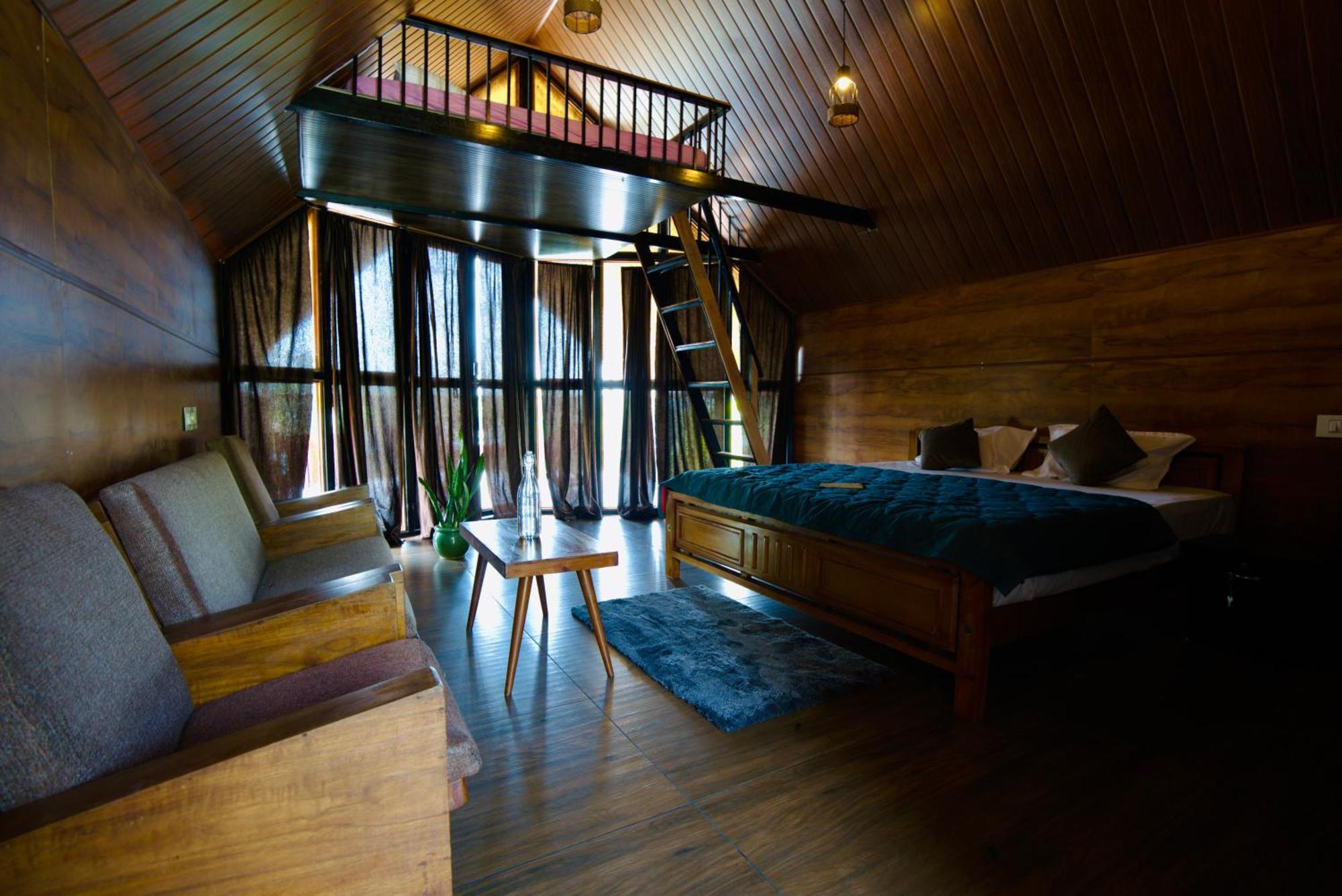 Tulsi Kayal Retreat Apartment Champakulam Bagian luar foto